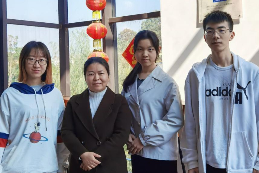 说明: //cet.haijiao44.com/__local/2/C4/46/85C98A8A7CEE0044E6575DAB852_763AEB43_370A2.jpg?e=.jpg